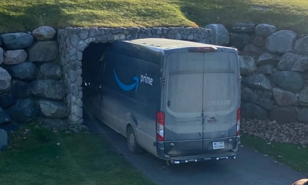 Truck stuck in tunnel